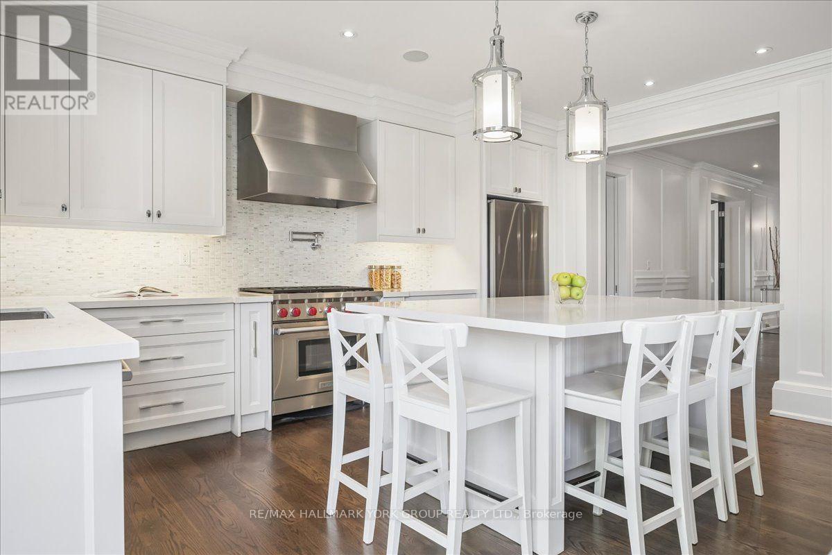 20 Ealing Drive, Toronto, ON
