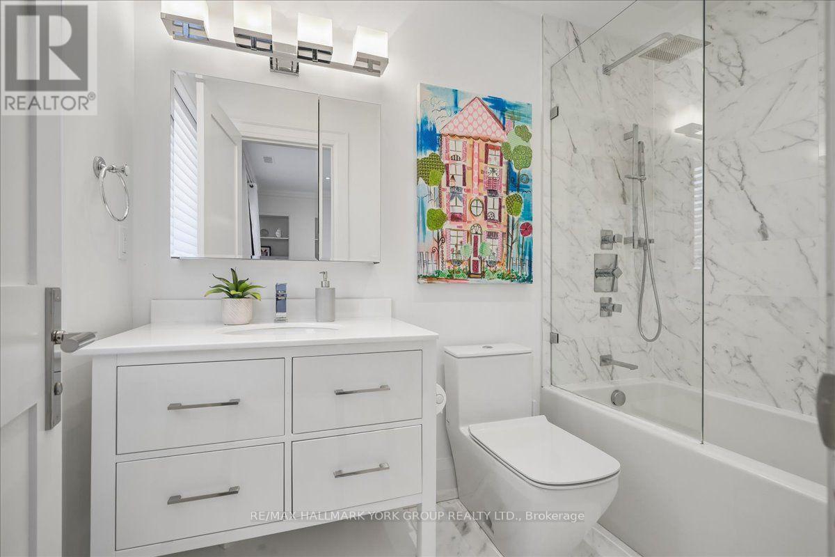 20 Ealing Drive, Toronto, ON