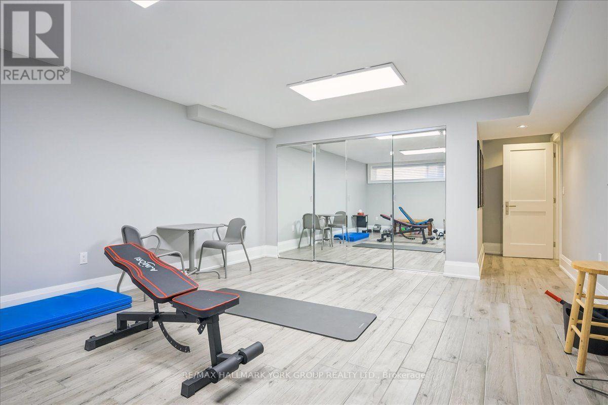 20 Ealing Drive, Toronto, ON