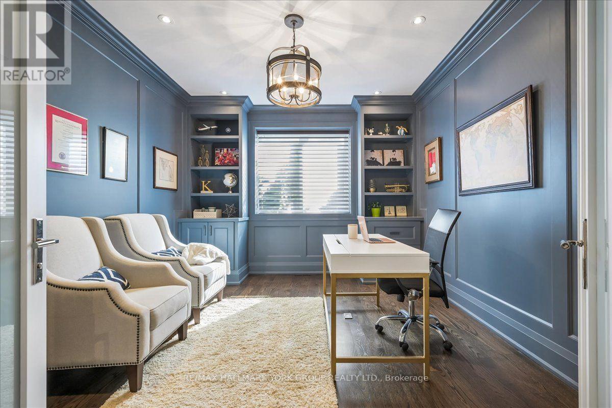 20 Ealing Drive, Toronto, ON