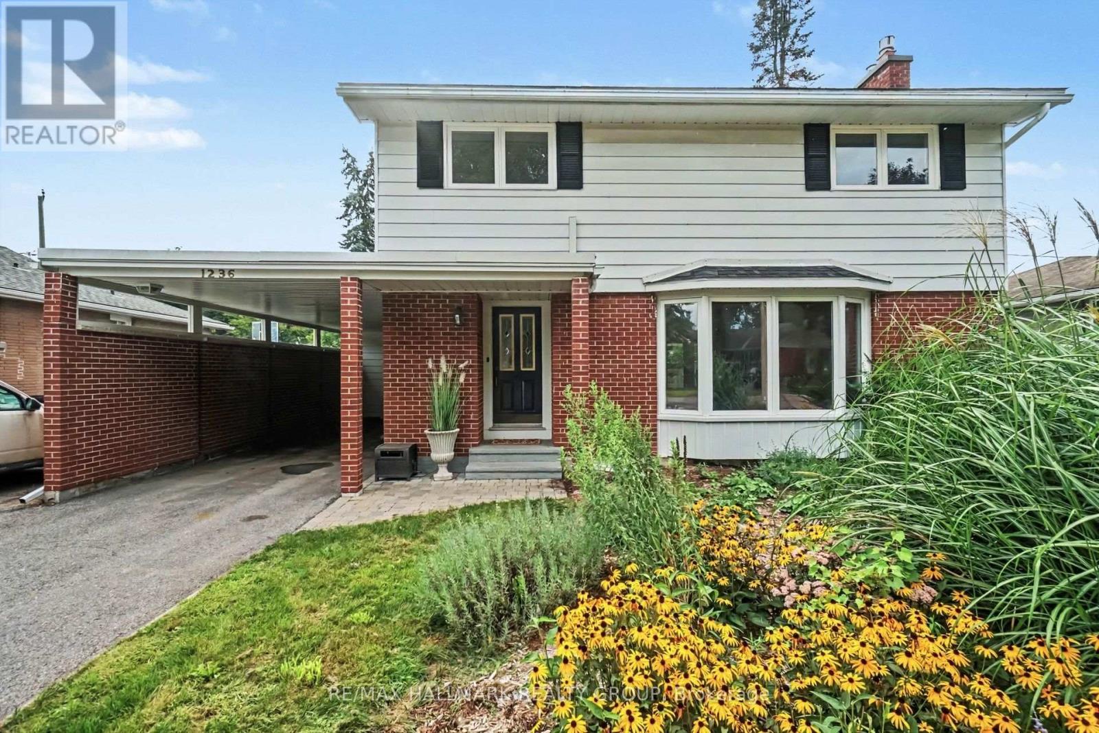 1236 Amesbrooke Drive, Ottawa, ON