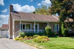 340 Rue Plessis Saint-Jean-Sur-Richelieu, QC J2W 2W3