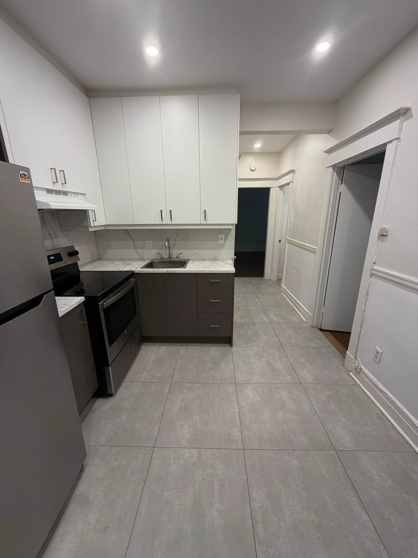Kitchen - 2327 Av. Madison, Montréal (Côte-Des-Neiges/Notre-Dame-De-Grâce), QC