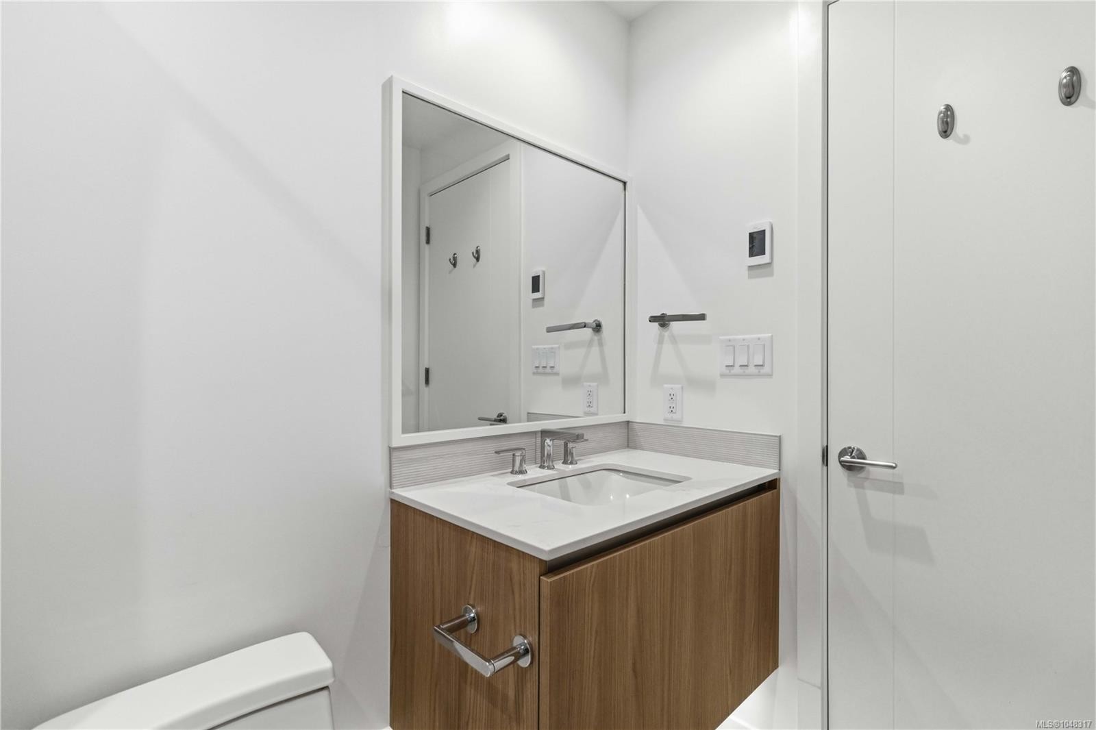 #1013-2000 Hannington Rd, Langford, BC