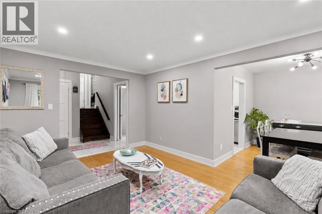 7 Ameer Drive, St. Catharines, ON