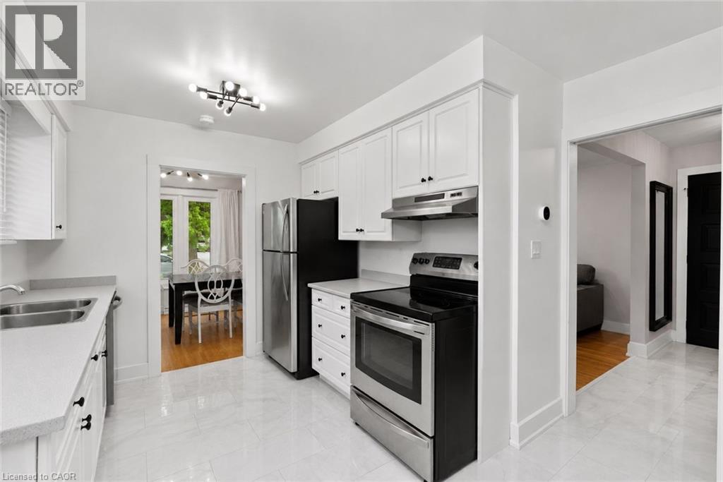 7 Ameer Drive, St. Catharines, ON