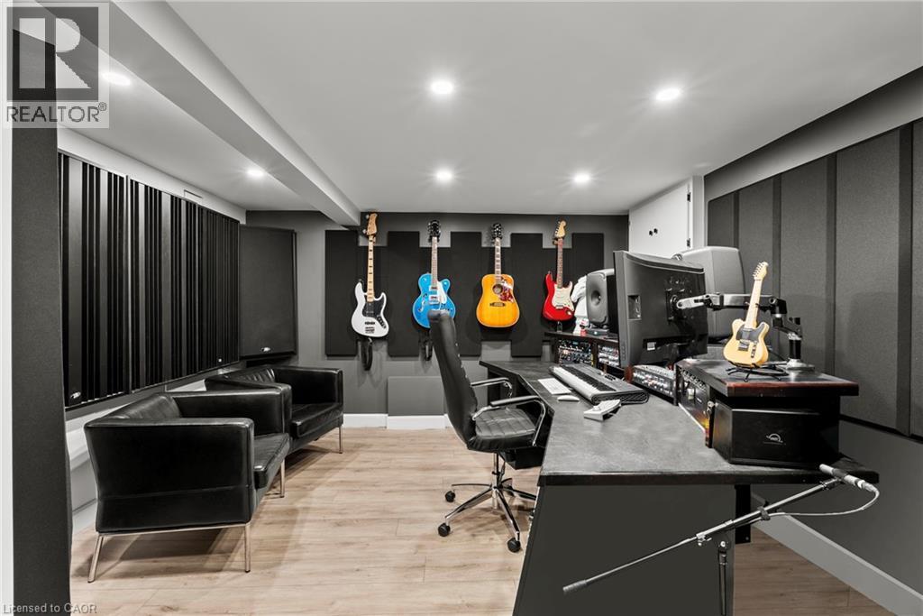 7 Ameer Drive, St. Catharines, ON