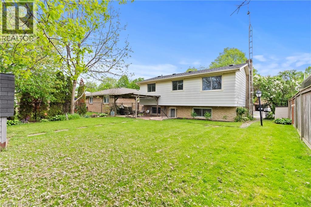 7 Ameer Drive, St. Catharines, ON