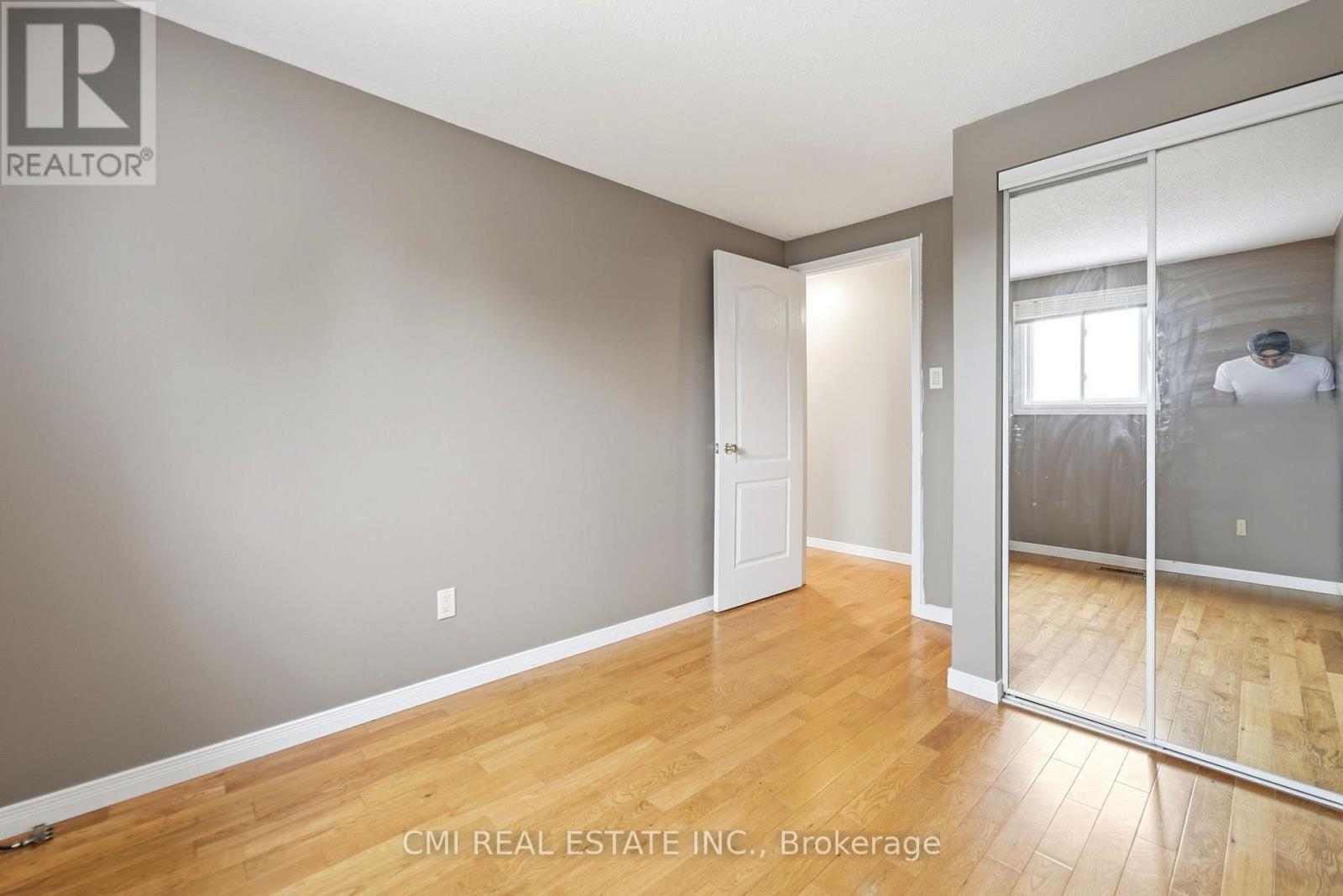 155 Foxhunt Road, Waterloo, ON