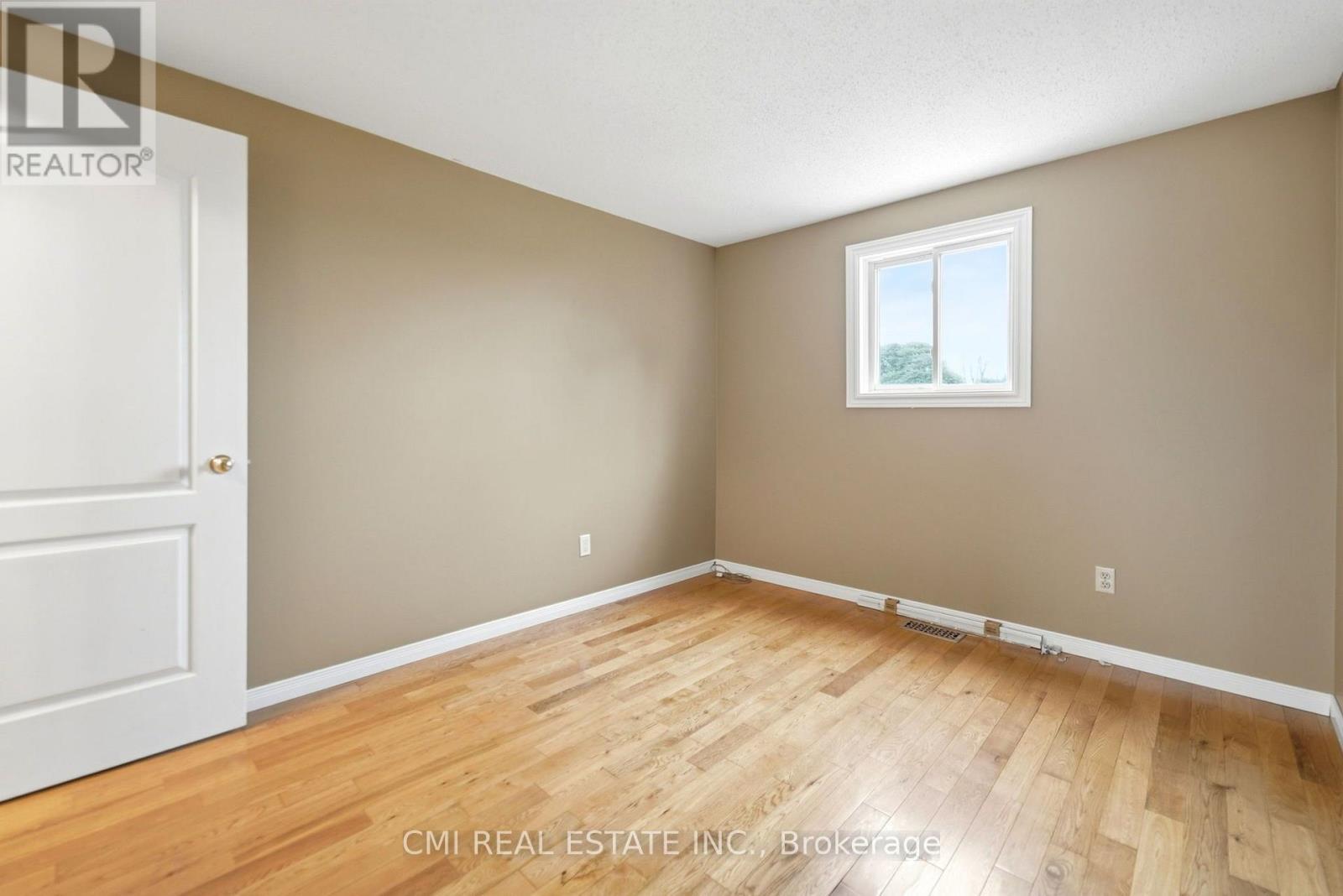 155 Foxhunt Road, Waterloo, ON