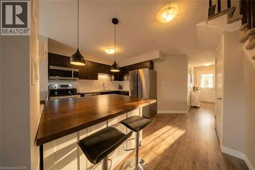 30 IMPERIAL Road S Unit# 21  Guelph, ON N1K 1Y1