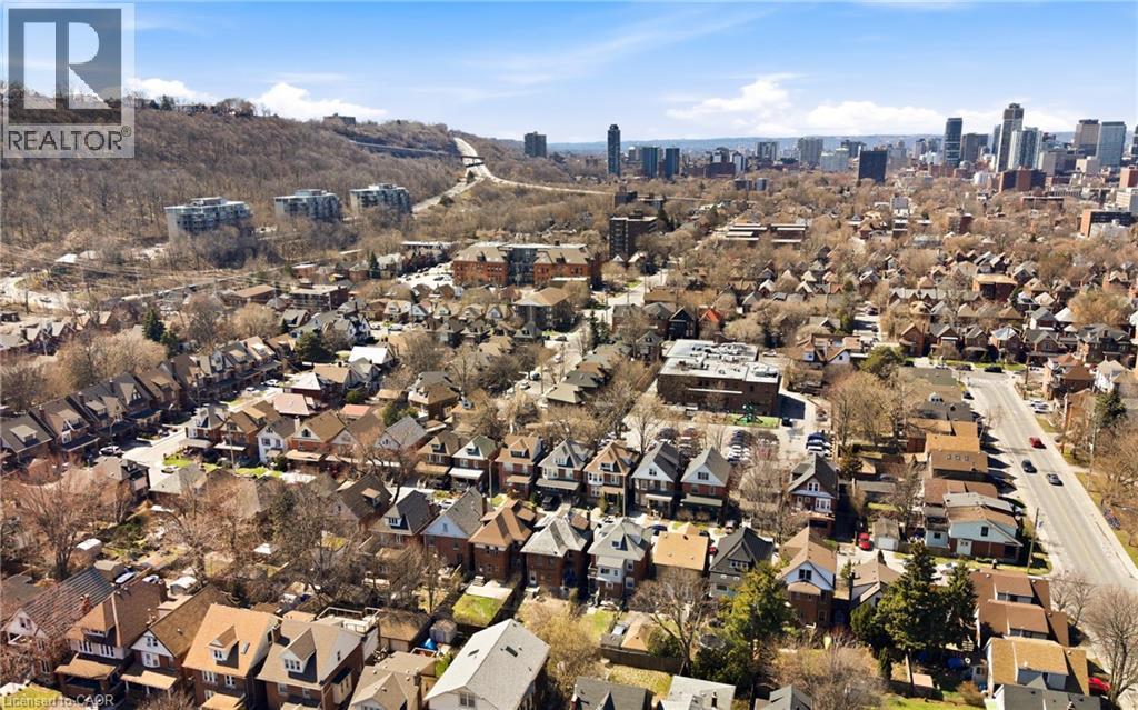 View of property location with nearby suburban area and skyline - 273 Stinson Crescent, Hamilton, ON