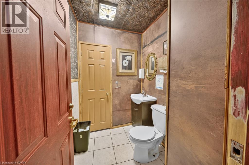 1523 Main Street E, Hamilton, ON