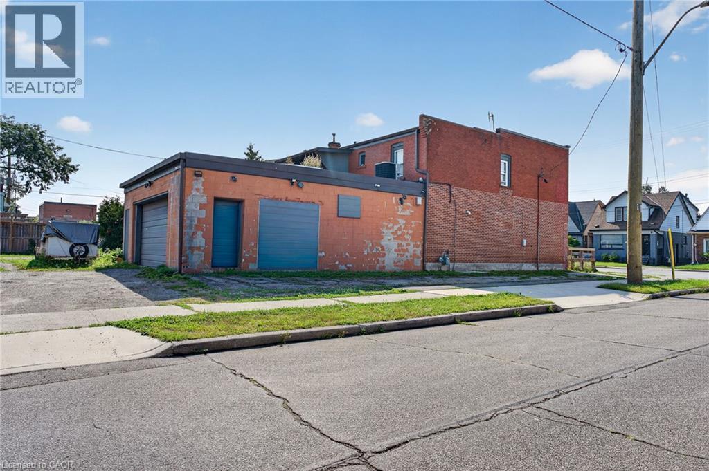 1523 Main Street E, Hamilton, ON