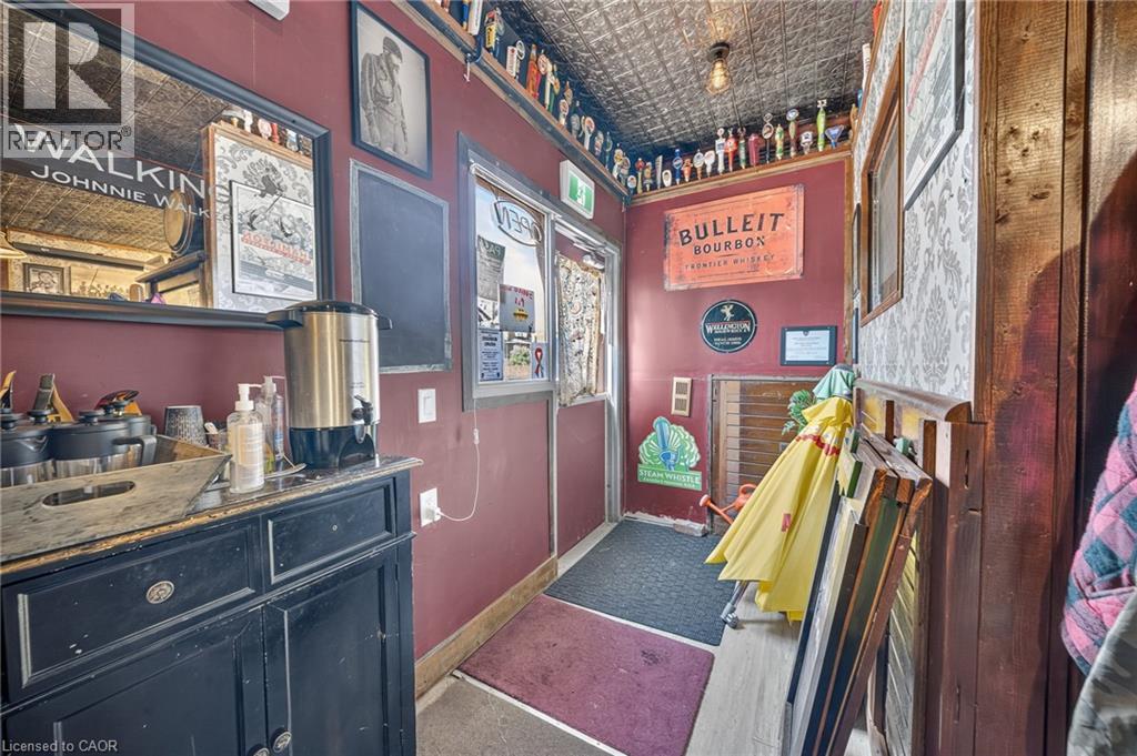 1523 Main Street E, Hamilton, ON