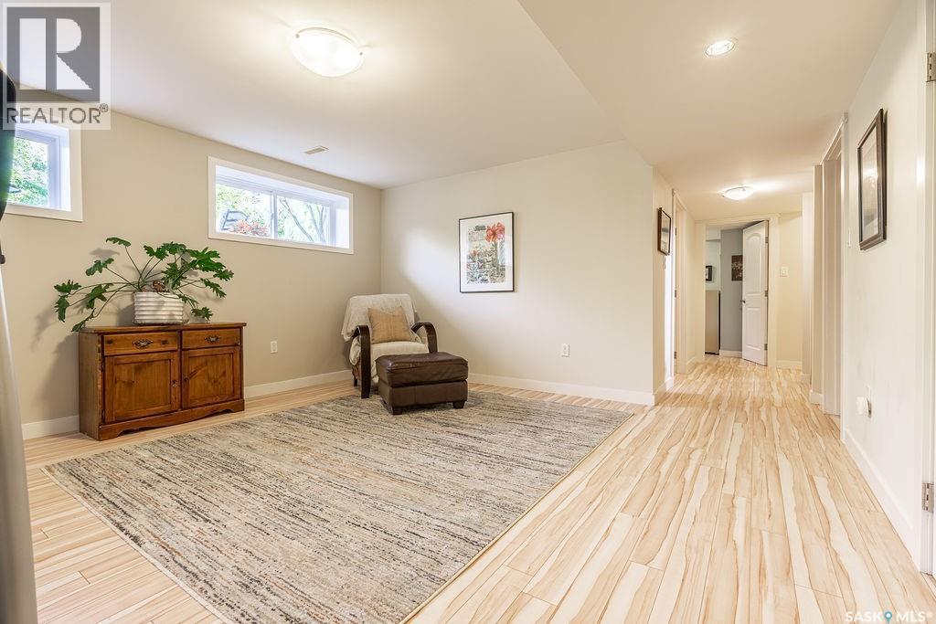 519 Shepherd Crescent, Saskatoon, SK