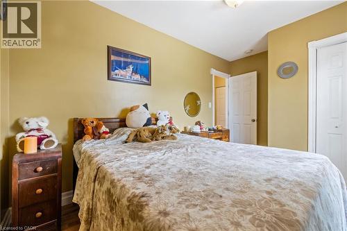 Panel doors, overhead lighting, and wood-finish flooring - 625 Tate Avenue, Hamilton, ON 