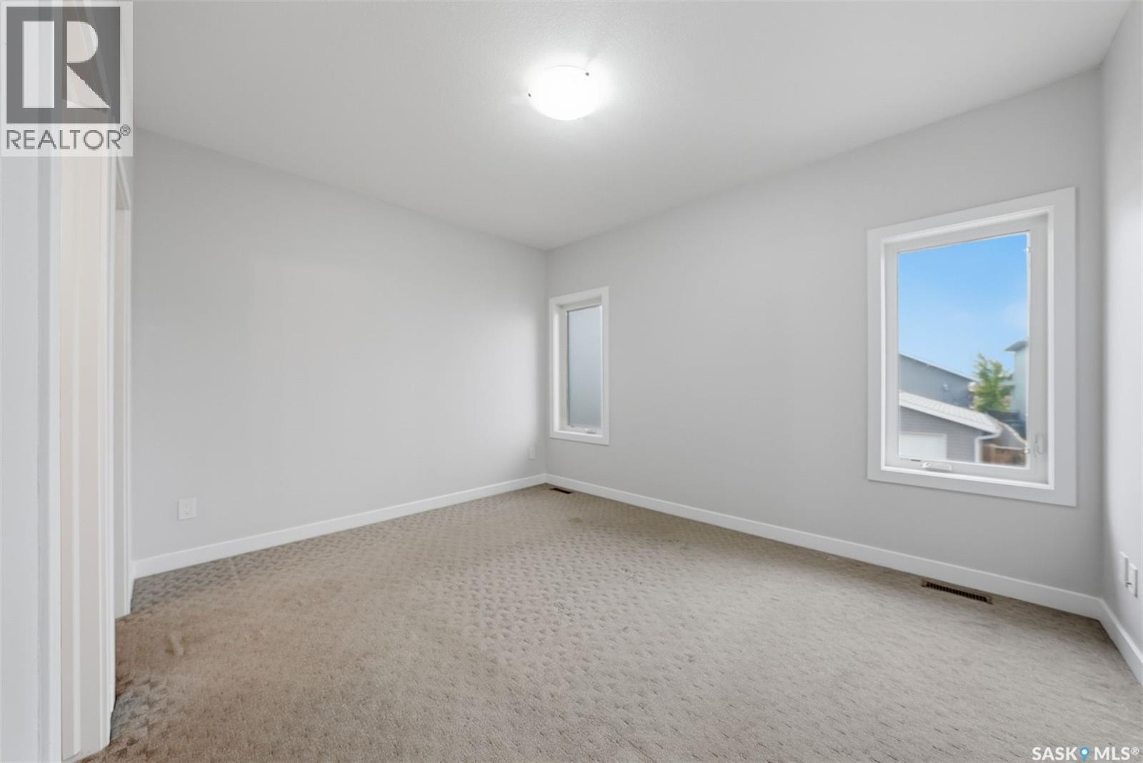 239 Bentley Court, Saskatoon, SK