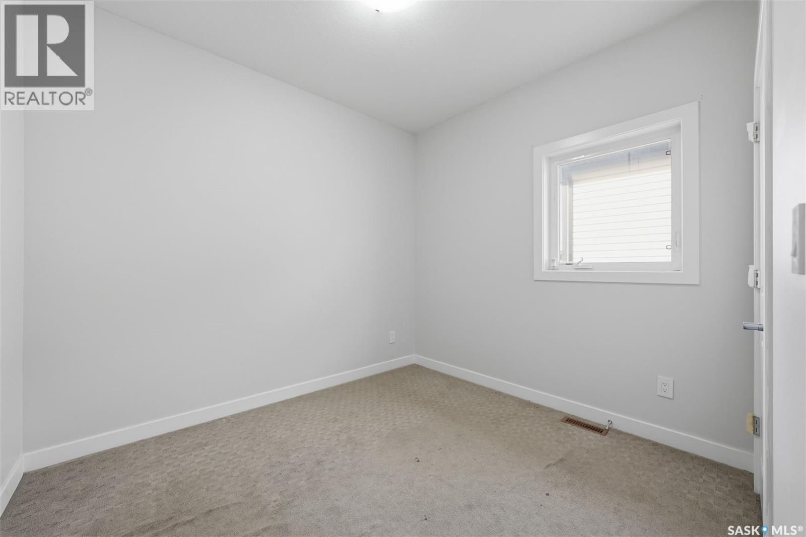 239 Bentley Court, Saskatoon, SK