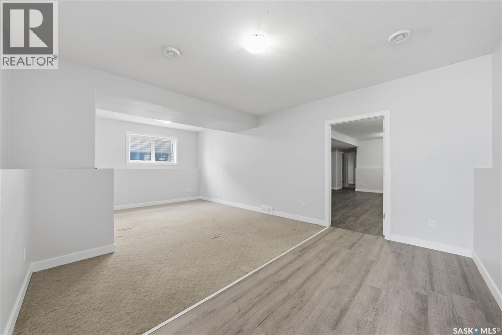 239 Bentley Court, Saskatoon, SK