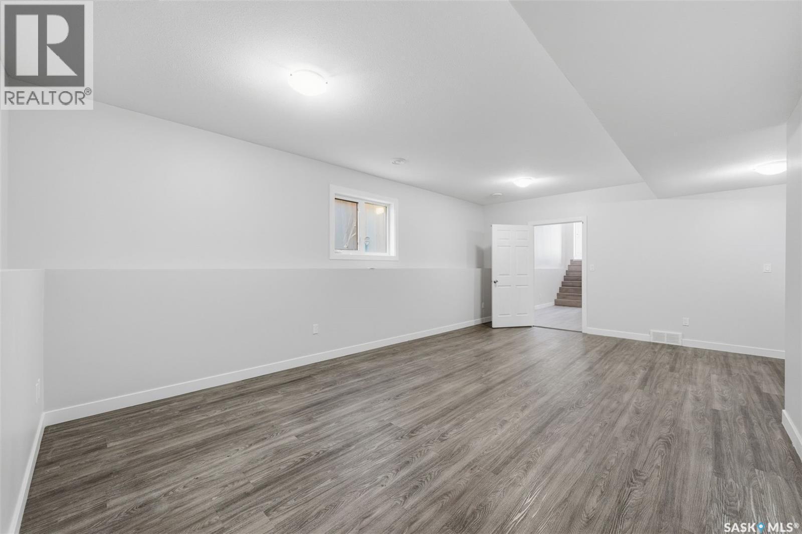 239 Bentley Court, Saskatoon, SK