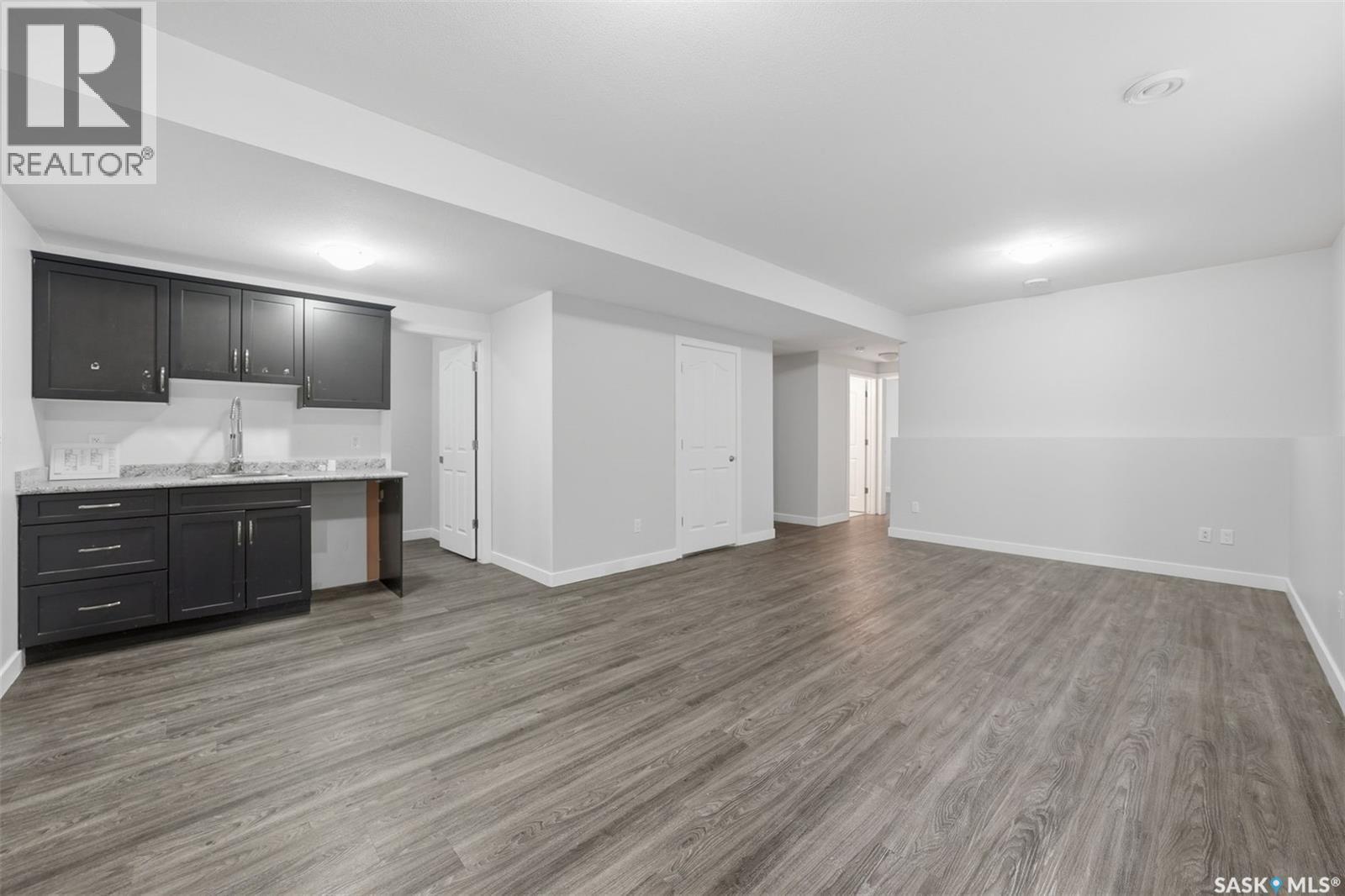 239 Bentley Court, Saskatoon, SK