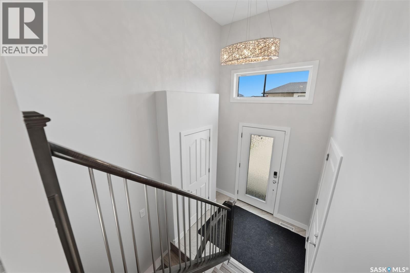 239 Bentley Court, Saskatoon, SK