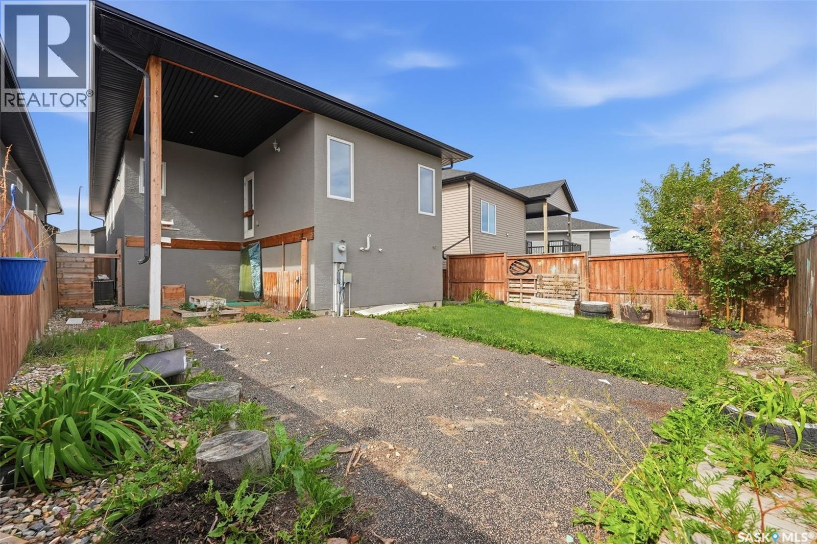 239 Bentley Court, Saskatoon, SK