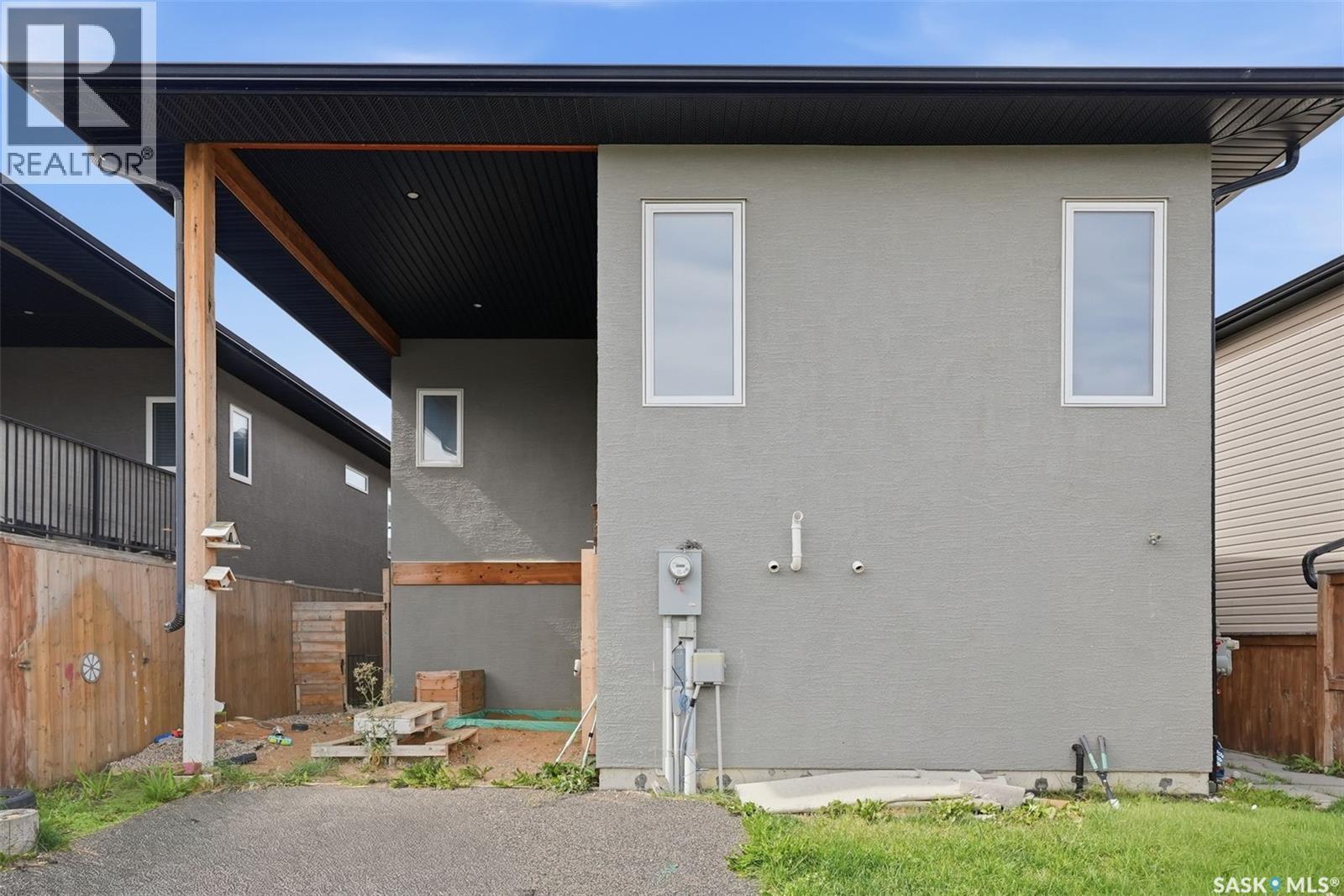 239 Bentley Court, Saskatoon, SK