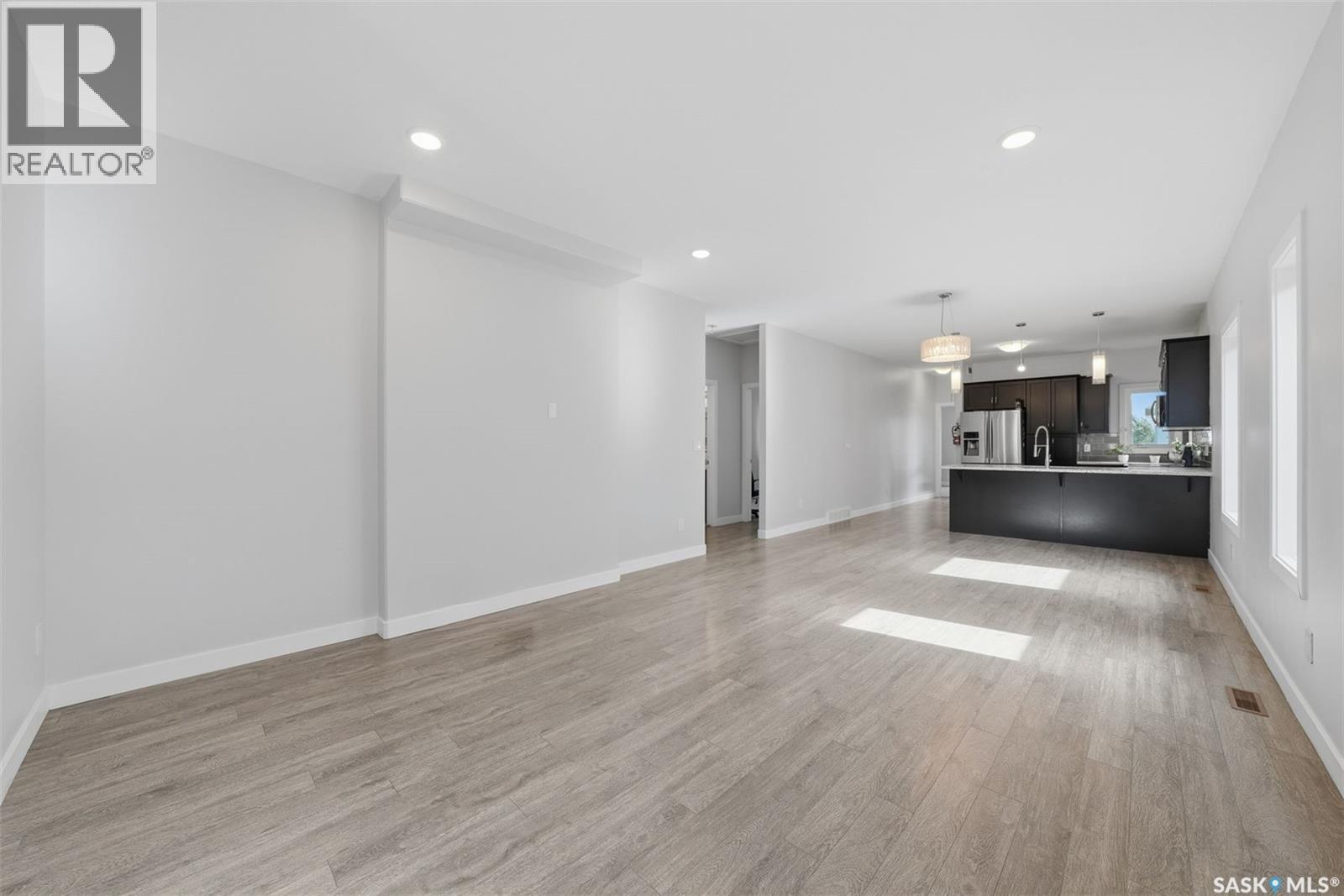 239 Bentley Court, Saskatoon, SK