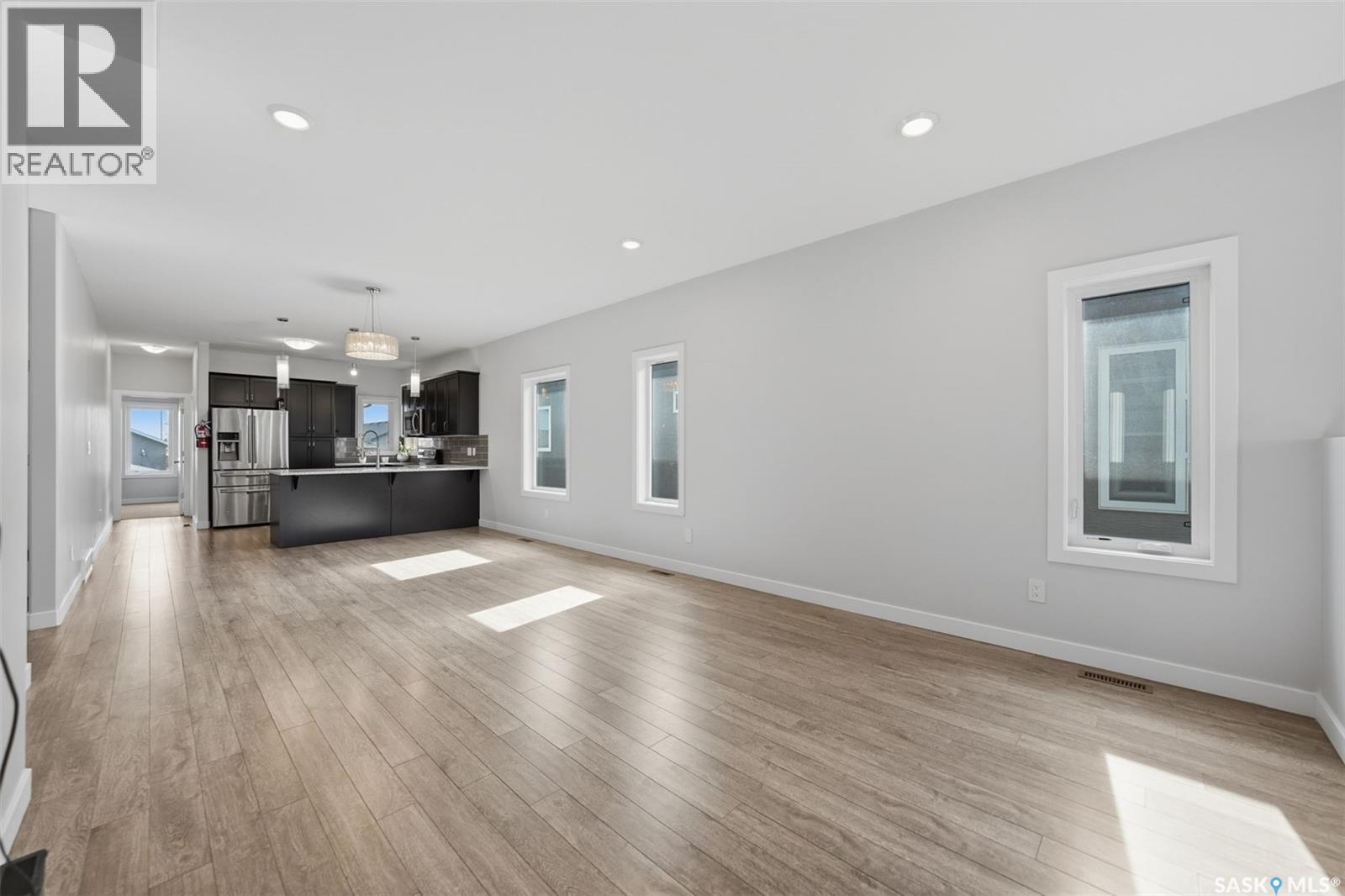 239 Bentley Court, Saskatoon, SK