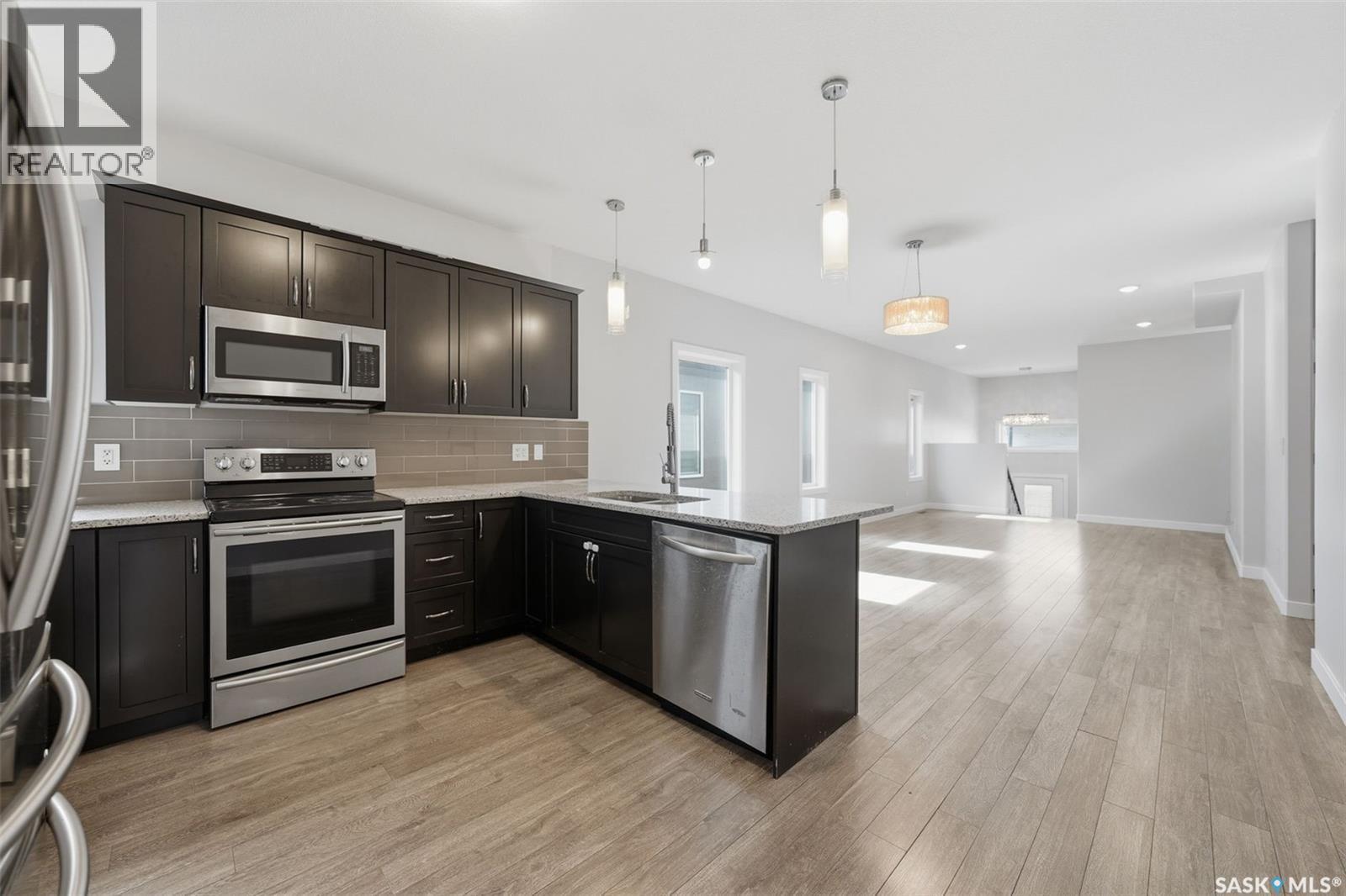 239 Bentley Court, Saskatoon, SK