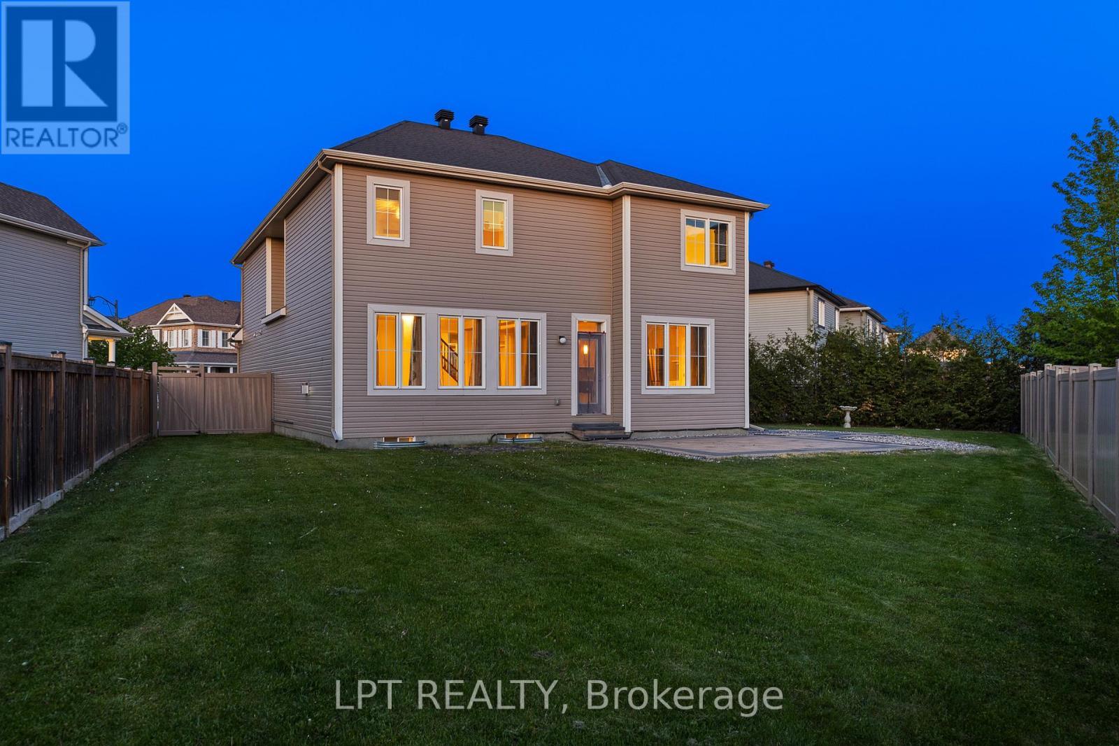 67 Bristling Crescent, Ottawa, ON