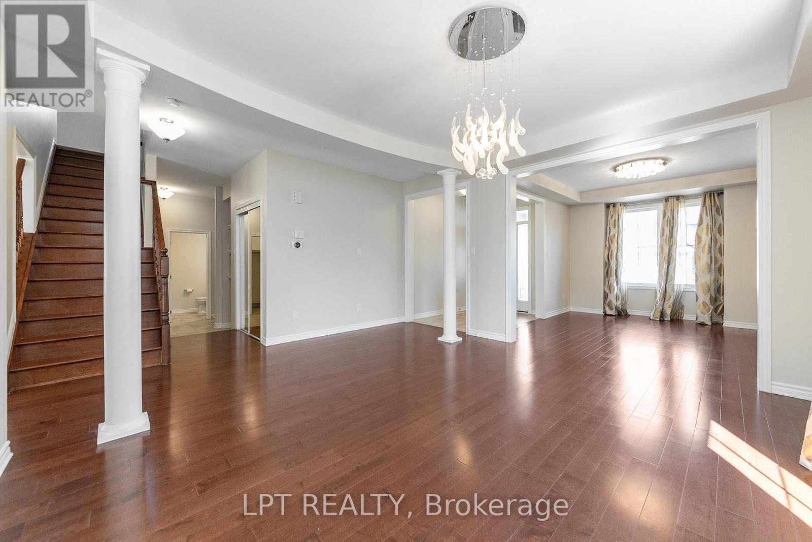 67 Bristling Crescent, Ottawa, ON