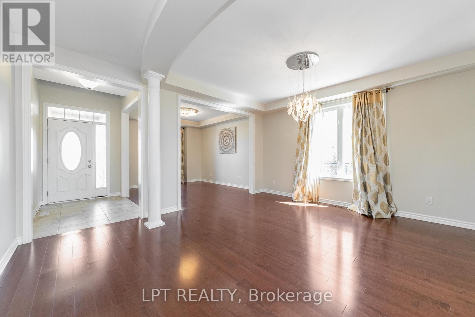 67 Bristling Crescent, Ottawa, ON