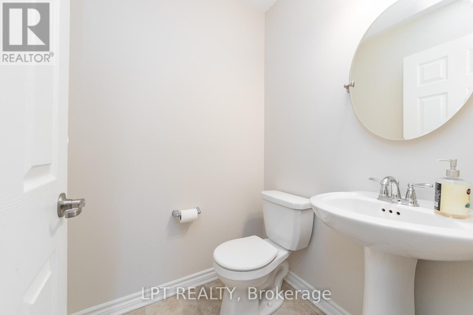 67 Bristling Crescent, Ottawa, ON