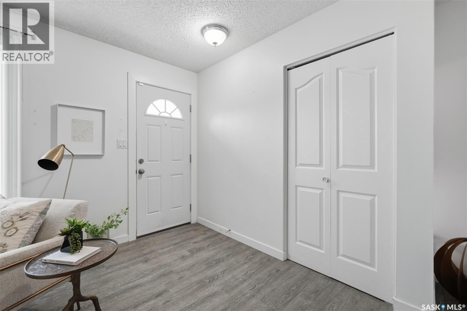 814 Steeves Avenue, Saskatoon, SK