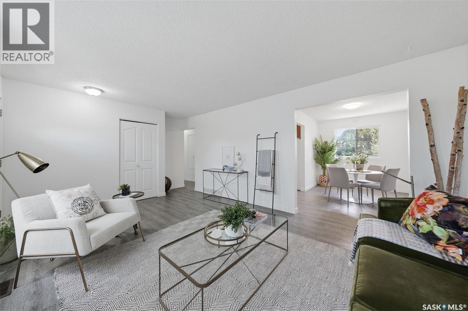 814 Steeves Avenue, Saskatoon, SK