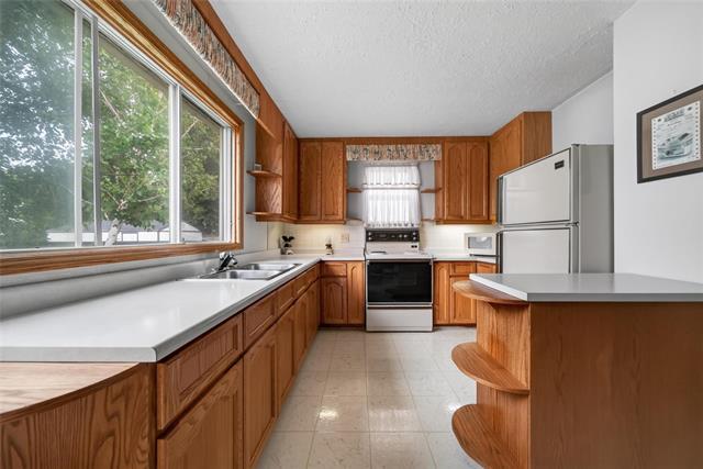 107 Matheson Ave, Winnipeg, MB