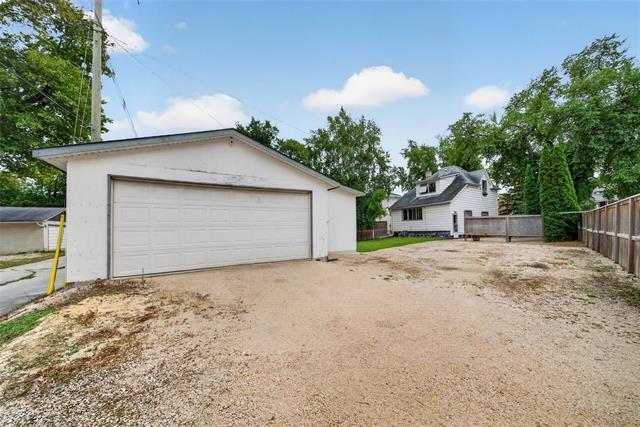 107 Matheson Ave, Winnipeg, MB