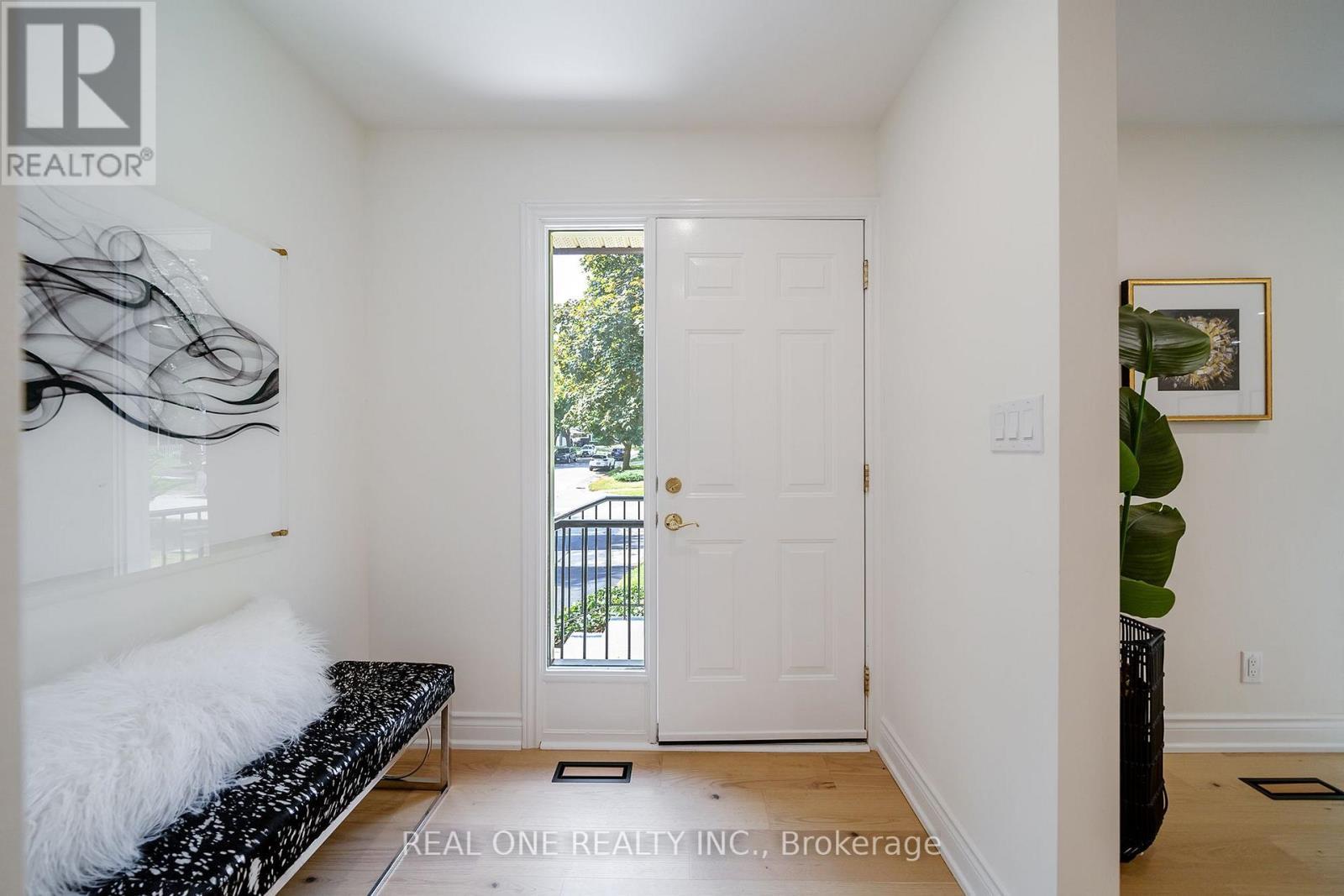 3148 Bentworth Drive, Burlington, ON
