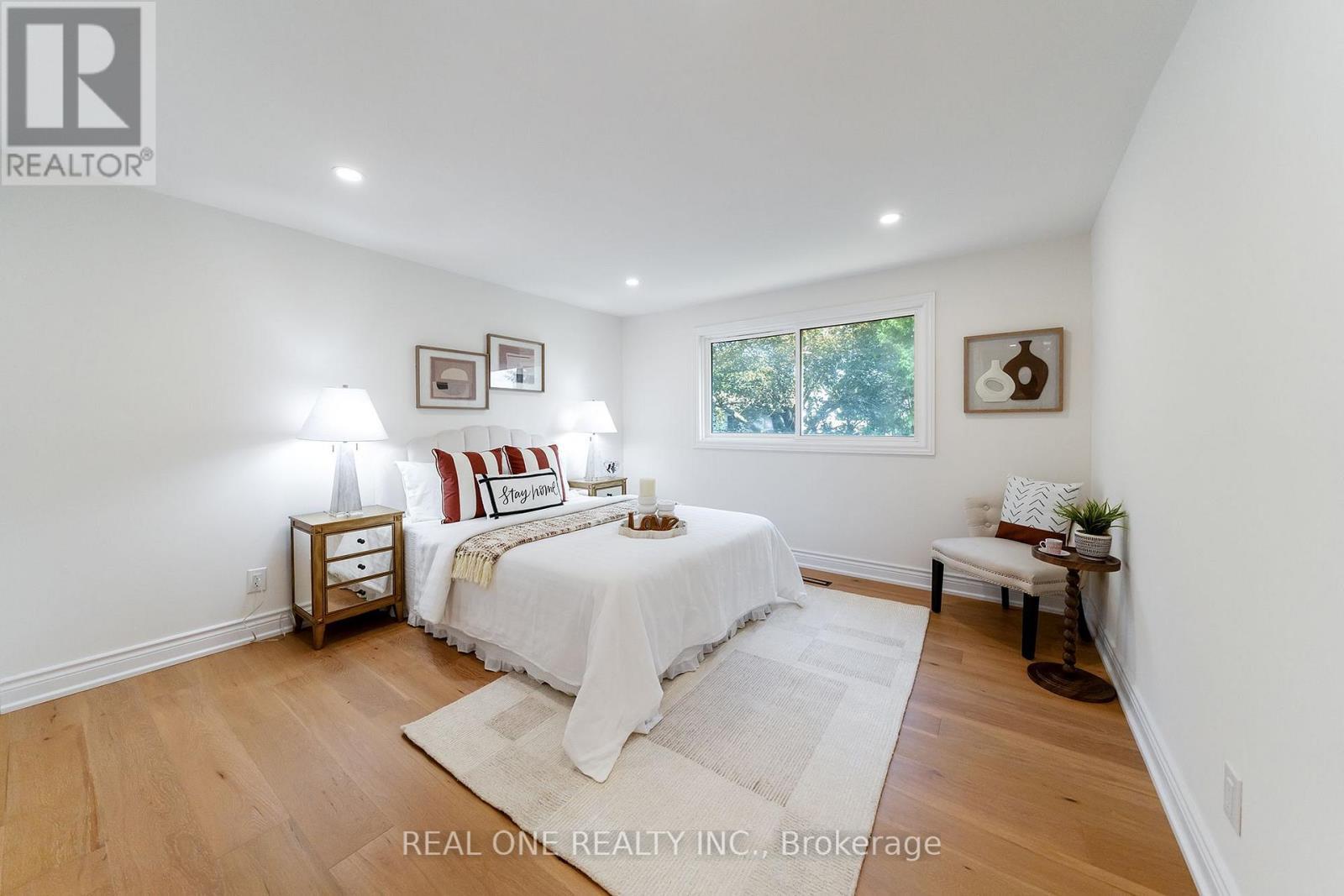 3148 Bentworth Drive, Burlington, ON