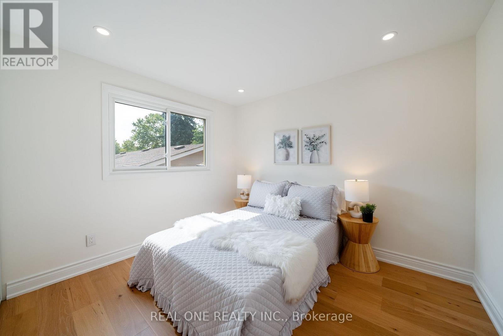 3148 Bentworth Drive, Burlington, ON