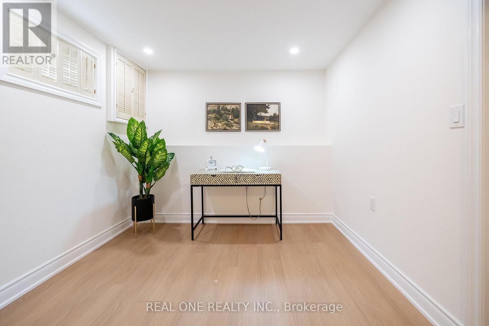 3148 Bentworth Drive, Burlington, ON