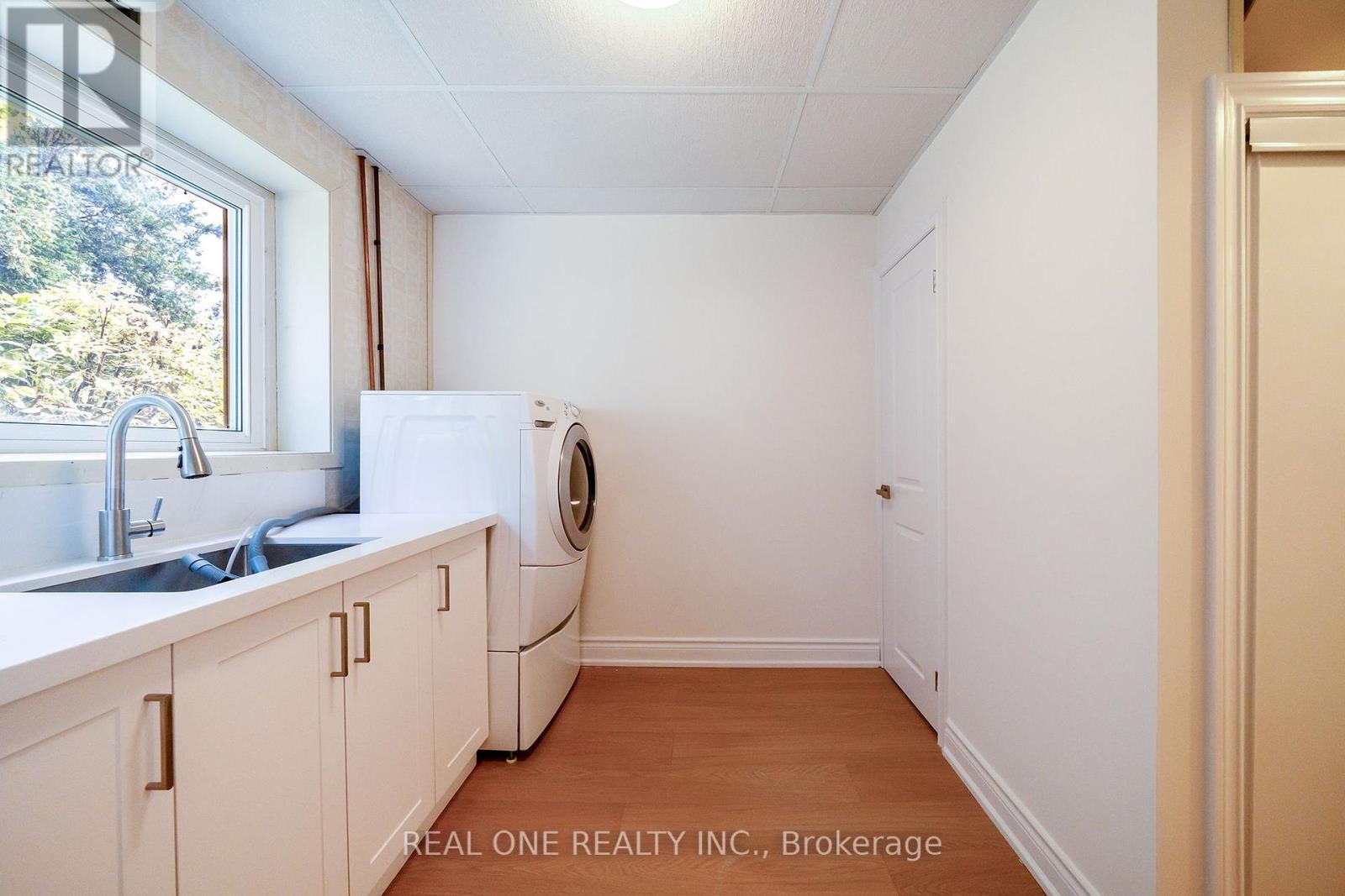 3148 Bentworth Drive, Burlington, ON