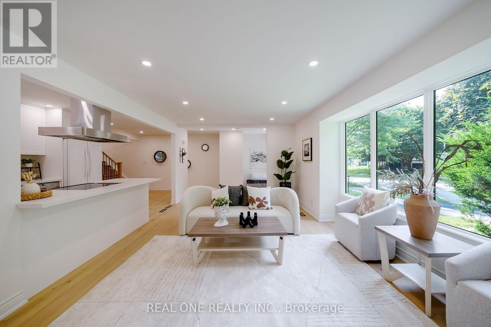 3148 Bentworth Drive, Burlington, ON