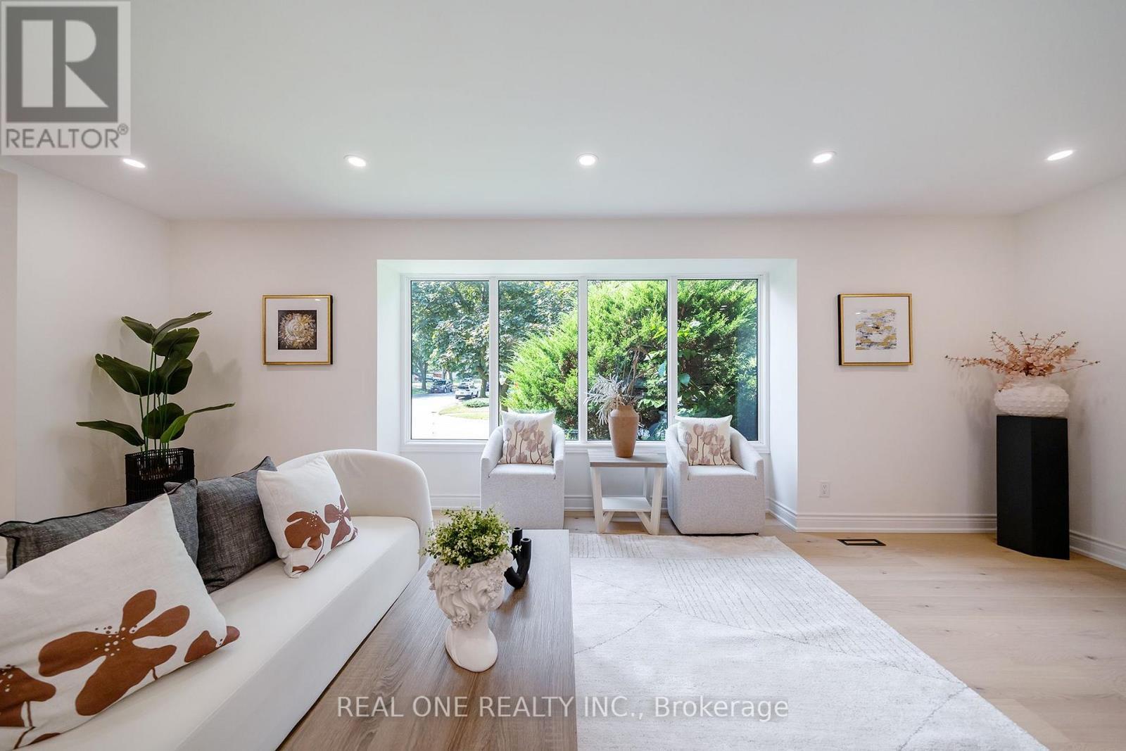 3148 Bentworth Drive, Burlington, ON