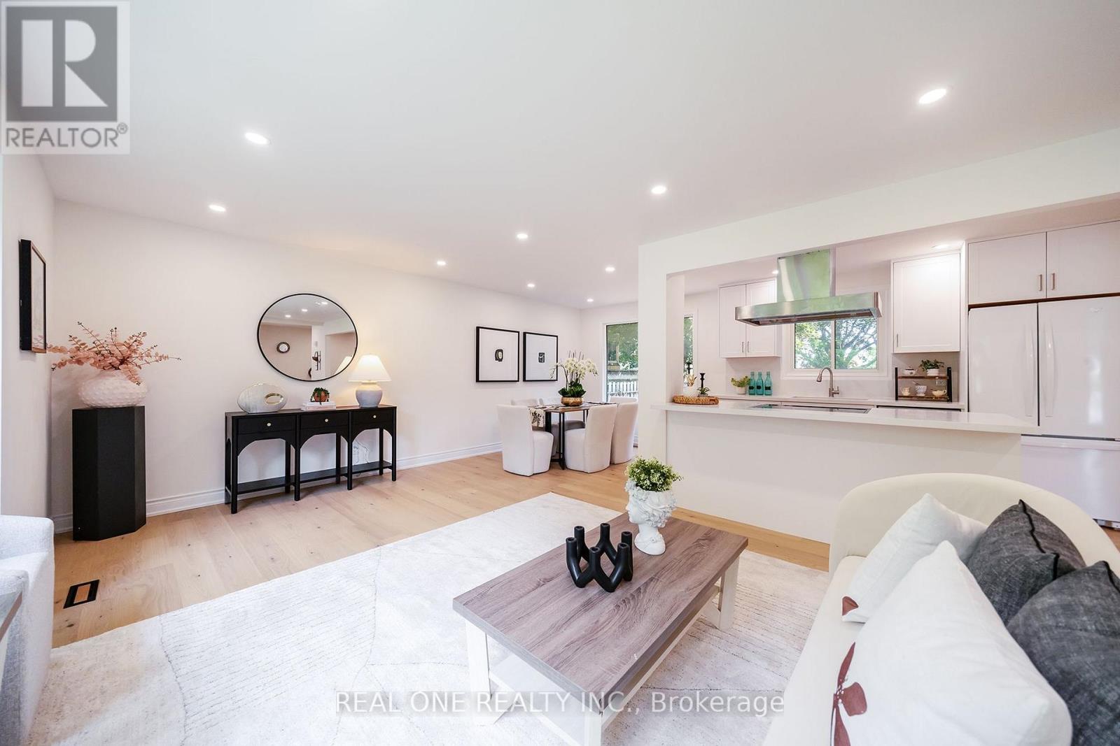 3148 Bentworth Drive, Burlington, ON