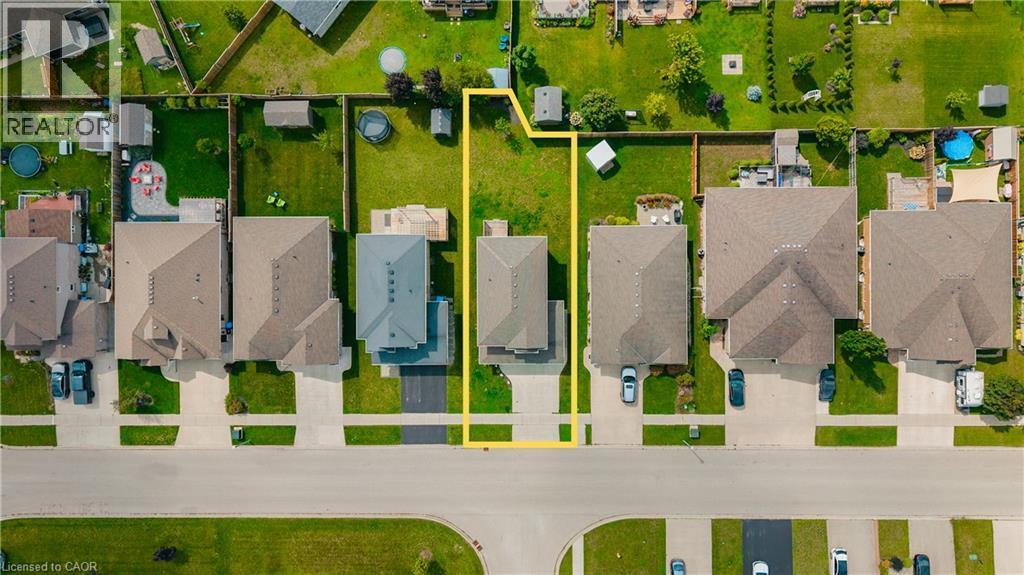 300 Hutton Street E, Listowel, ON