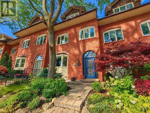 45 TRADEWIND DRIVE  Oakville, ON L6L 6K9